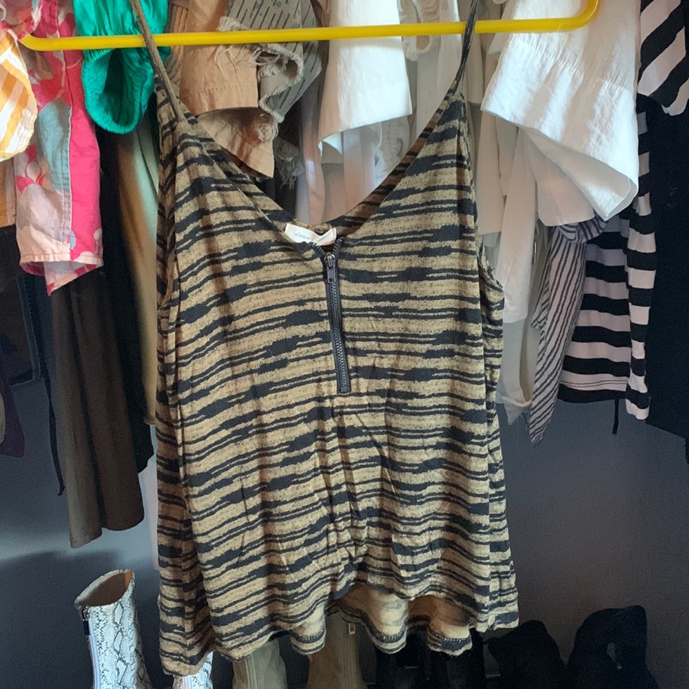 Urban Outfitters Silence and Noise Tank Top. Size XS.